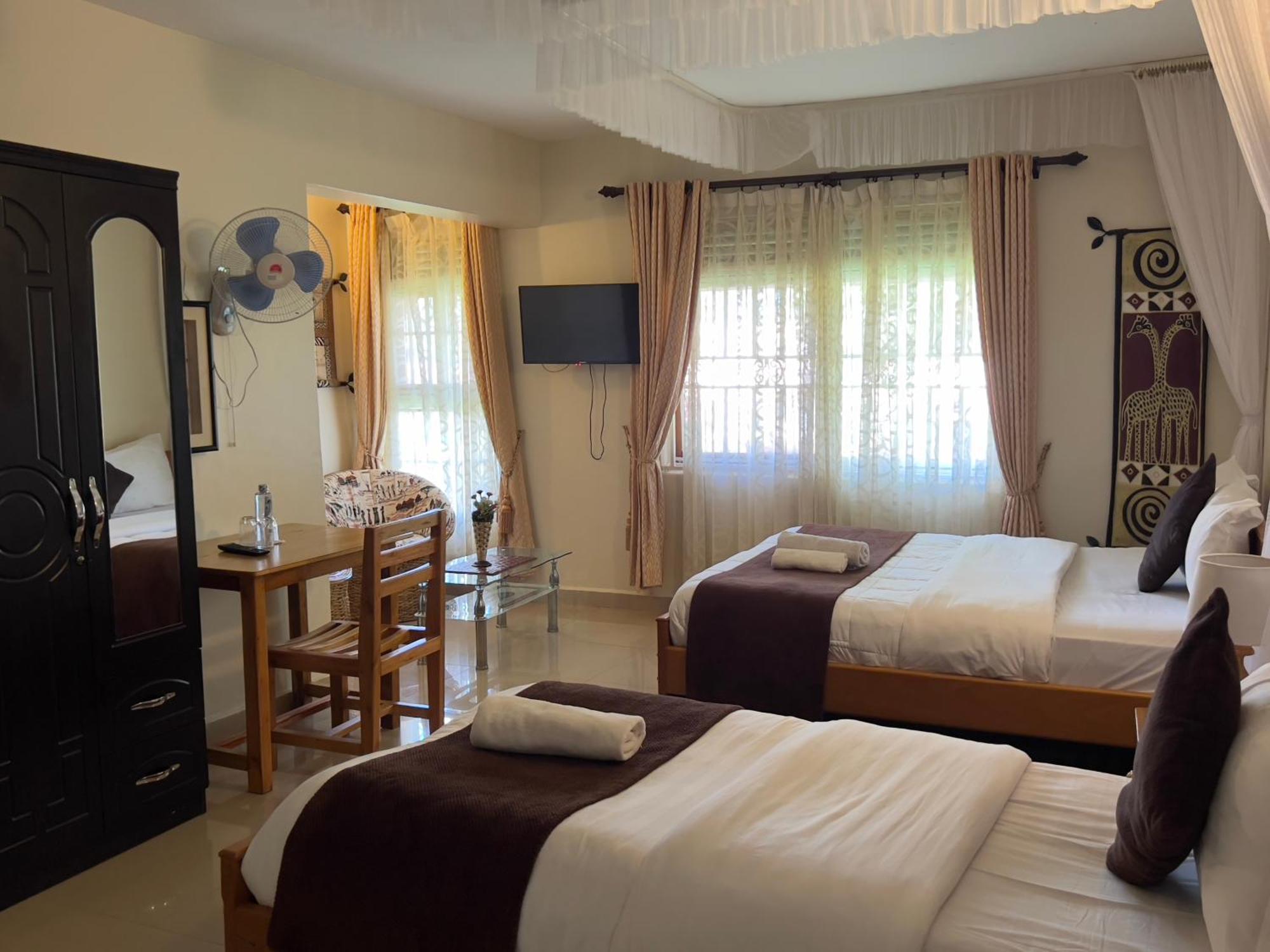 Sunset Hotel Entebbe Exterior foto